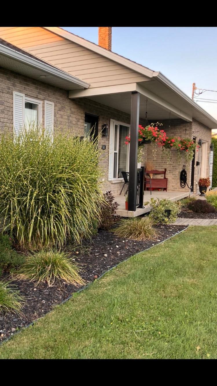 Gite La Nuitee Coaticook Exterior foto